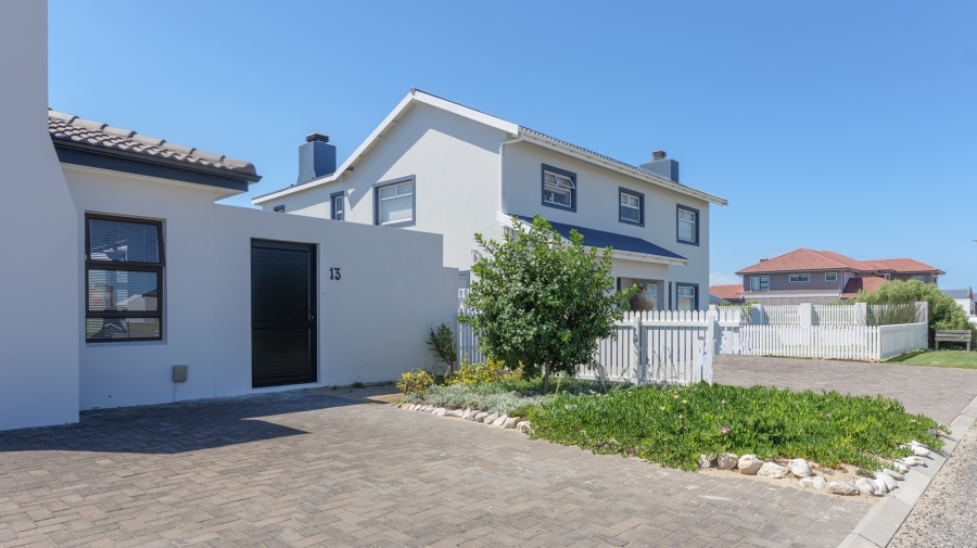 3 Bedroom Property for Sale in Struisbaai Western Cape